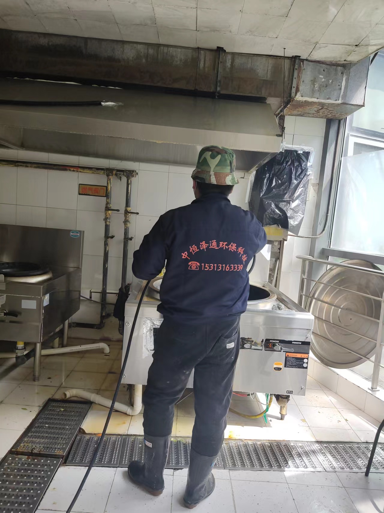 北京油烟管道清洗价格！批发价格专业清洗